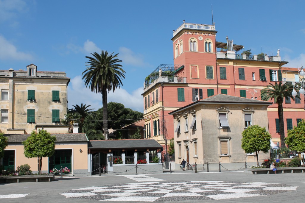 Levanto Piazza Cavour - no cars allowed